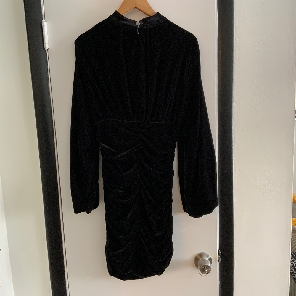 PrettyLittleThing Black Velvet Ruched Long Sleeve Mini Dress Size 8